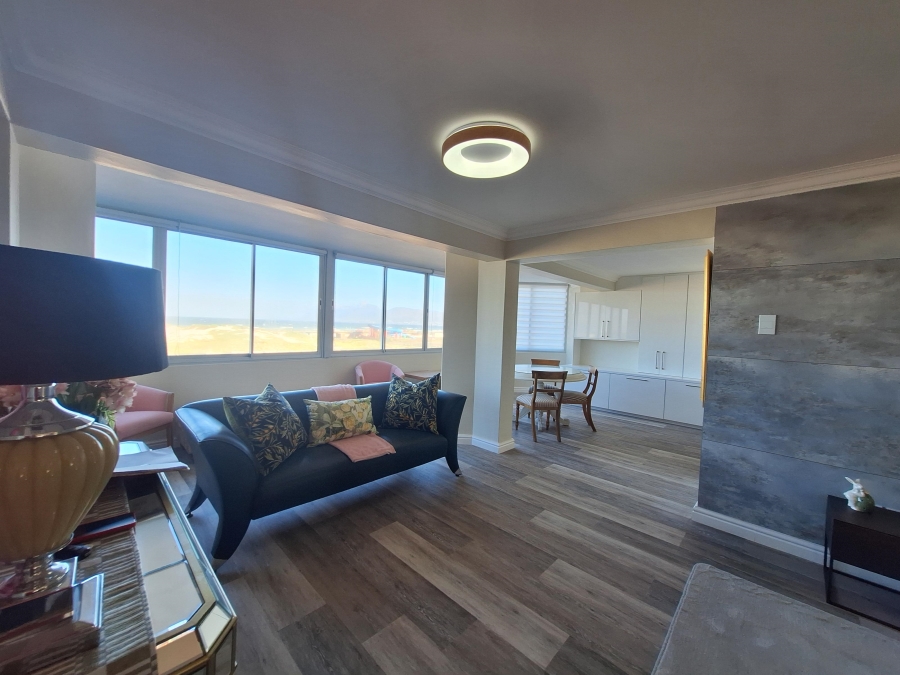 To Let 2 Bedroom Property for Rent in Muizenberg Western Cape